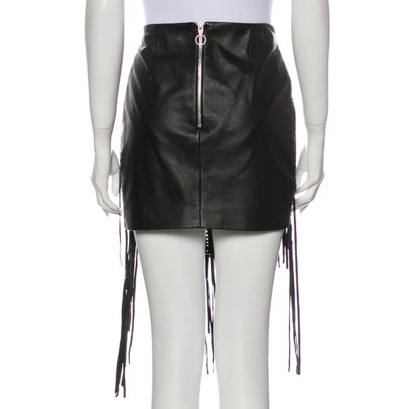 MAGDA BUTRYM Norwich Sheep Leather Fringed Woven Mini Skirt
Size: M | US6, FR38 - Picture 4 of 5